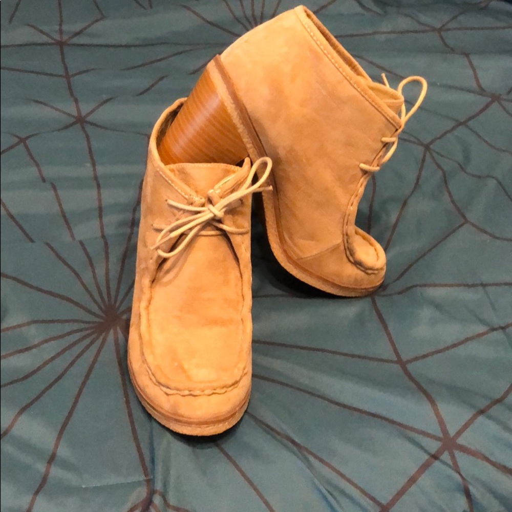 EUC American Eagle Outfitters Ankle Boots